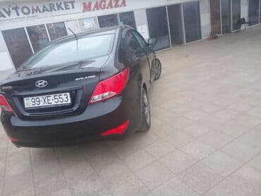 volkswagen 3 2: Hyundai Solaris sedan - Korpus: 4 qapılı sedan, qara rəng - Mühərrik — 1