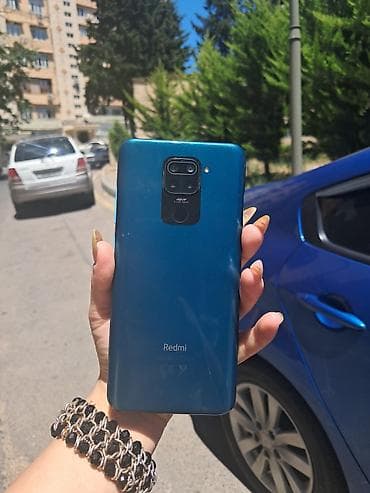 Android smartfon - Ekran: Tam ekran (sol yuxarıda ön kamera üçün — 2