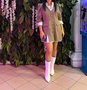 kostumlar: Geyim İrisden dest alınıb. 1defe geyinilib yeni kimidir. Ayaq ölçüsü — 2