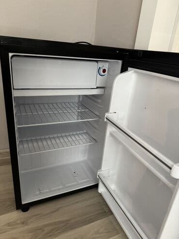 mini soyuducu işlənmiş: İşlənmiş 1 qapılı Siemens Soyuducu Satılır, rəng - Boz — 2