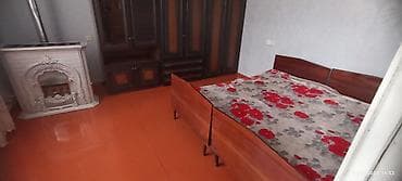 qubada heyet evleri: Salam iki otagli heyet evi kiraye verilir. ev yaxsi veziyyetdedir — 1