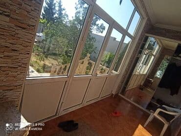 heyət evi: 6 otaqlı, 240 kv. m, Orta təmir — 13