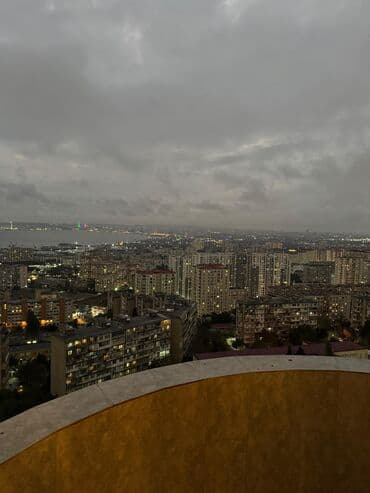 sumqayit 17 mkr: 3 otaqlı, Xətai r. r-nu — 4