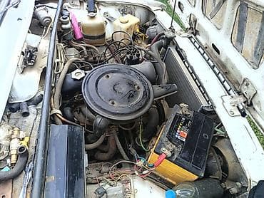 man sat: VAZ 2107, ağ gövdə, arxa ötürücü sedan. Texniki xüsusiyyətlər: - — 2