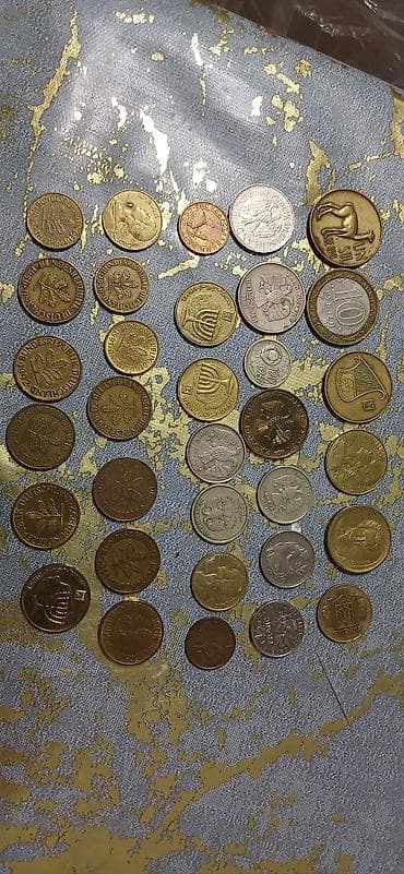 Velosiped ehtiyyat hissələri: SSR dövrünə aid xırda pul və yubiley sikkələri kolleksiyası Tərkib: - — 6