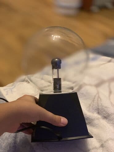 plasmas su cənləri: Plazma topu qaranlıqda istifadə üçün idealdır. Bu işıq mənbəyi təməl — 1