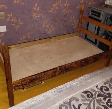 железная кровать односпальная: Oğlan və qız üçün, İşlənmiş, Çarpayı, Bazasız, Matrassız, Siyirməsiz — 1