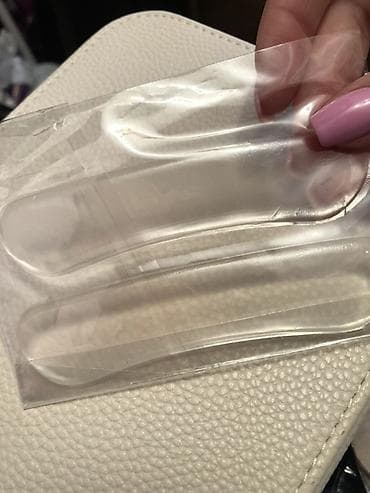 Şəffaf silikon ayaqqabı arxalığı/ayaq dabanı yastığı - Material