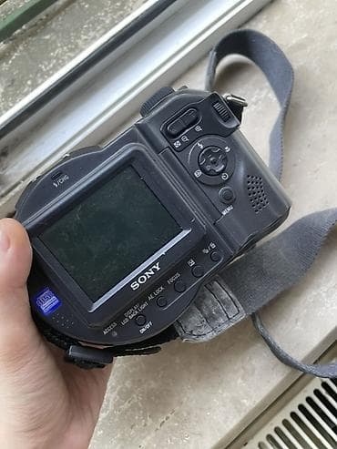 Elektronika: Sony Cyber-shot DSC-H9 fotoaparat 📷 8.1 MP sensor * 🔍 15x optik zoom — 2
