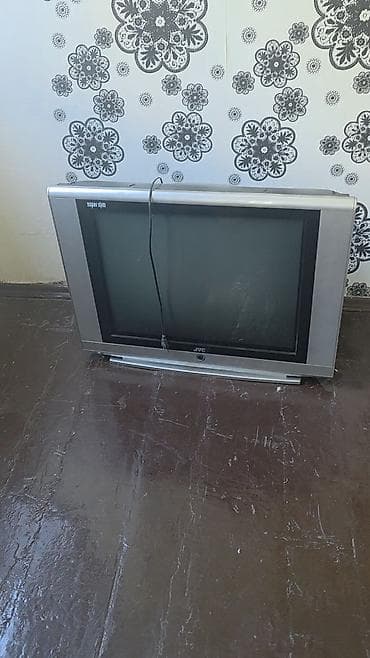 televizor altdiqi: JVC “Super Slim” kineskop televizor - Markası/modeli: JVC, ön paneldə — 1