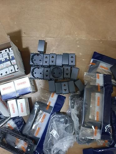 Məhəccərlər: GEWISS modul tipli elektrik aksessuarları dəsti temiz orginal — 3