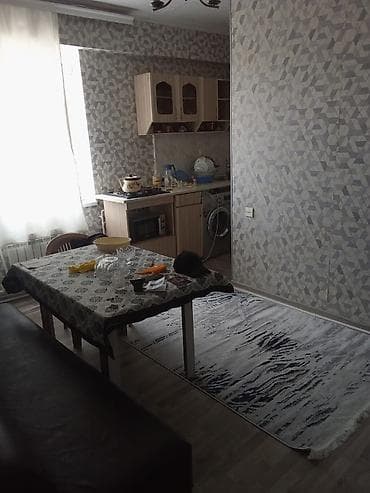 Mənzillər: Kirayə mənzil – 1 otaqlı (studiyo tipli mətbəx + geniş yataq otağı) — 4