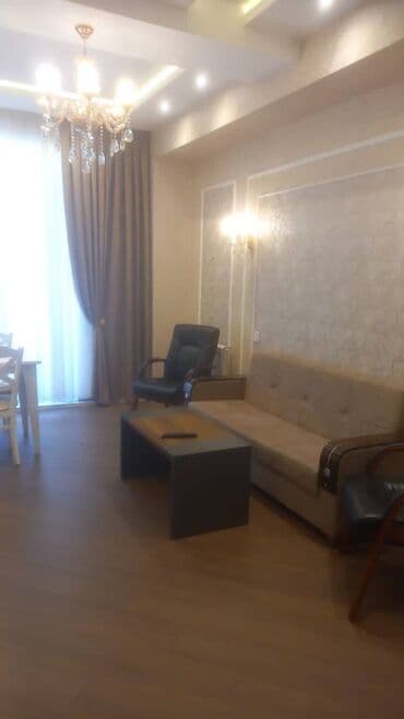 sekide kiraye evler ayliq 2022: Ağ şəhərdə 7 mərtəbənin 6 cı mərtəbəsində 2 otaqlı ev 1200 kirayə — 8