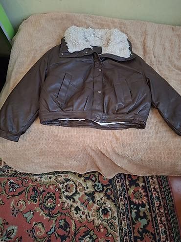 a klas: Qısa dəri gödəkçə – qadın üçün - Rəng: tünd qəhvəyi - Material: dəri — 2