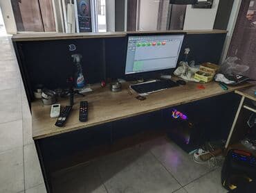 komputer şəkilləri: Barter yoxdur PC və Logitech sükan konsol satılır. Qeyd olunan qiymət — 6