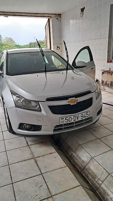 chevrolet matiz: Chevrolet Cruze LT sedan - Korpus: gümüşü rəng, 4 qapı, sedan - — 2