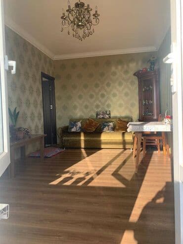 makler gence: Bakı, 5 otaqlı, Köhnə tikili, 106 kv. m — 1