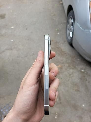 17 pro max mini: IPhone 15 Pro, 256 GB, Ağ — 3