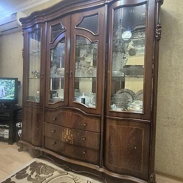 Полочные витрины: Стеклянная витрина-шкаф, Б/у, Самовывоз — 6