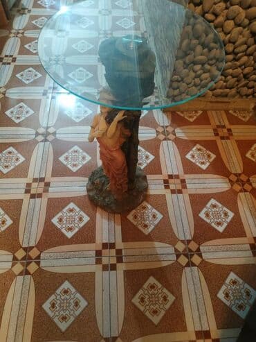 столи для кафе: Журнальный стол, Б/у — 6