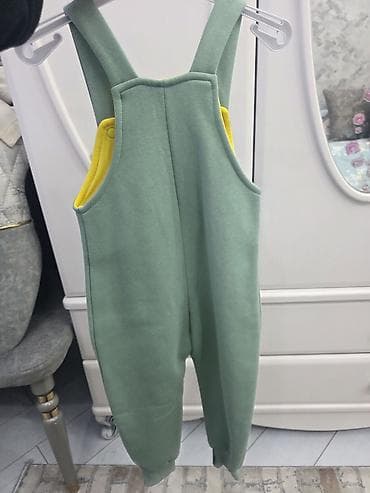 Uşaq geyimi dəsti – 3 parçalı - Rəng: açıq yaşıl, sarı detallarla - — 4