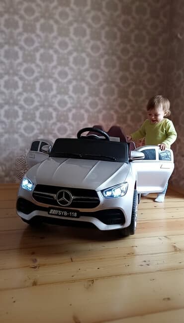 Uşaq dünyası: Xoda duşmur ustaliqdi duzəlısi birseydi surulmur deyə duzətirmilər — 1