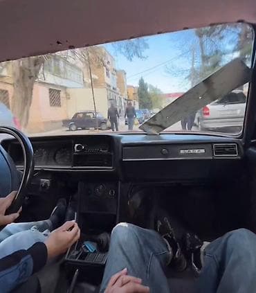 vaz 21011 ucuz qiymete: VAZ (LADA) 2107: 1.3 l | 1982 il 21000 km Sedan — 4