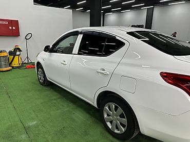 saipa salon: Nissan Sunny: 1.2 l | 2014 il Sedan — 5