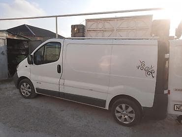 zapi satisi: Renault Trafic: 1.9 l | 2001 il Van body type — 3