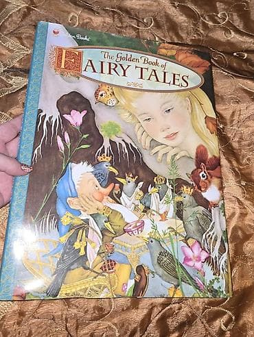Məhsul: “The Golden Book of Fairy Tales” (Golden Books) Təsvir: - — 1