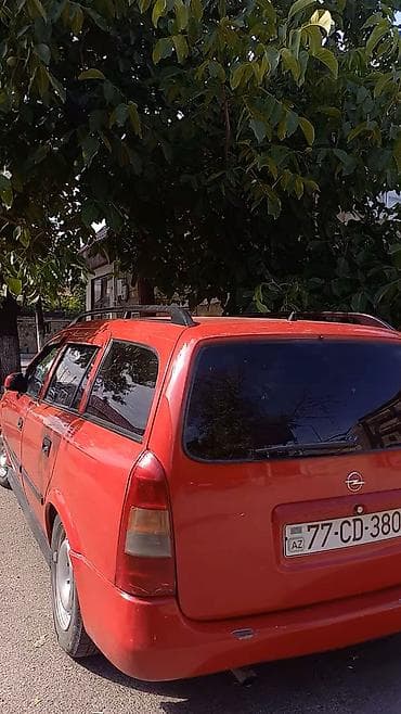 Opel Astra: 1.6 l | 1998 il 450000 km Universal
