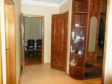 8 mikrorayon: Nəsimi rayonu, 4-cü Mikrorayonda, 4-otaqlı, sahəsi 110kv-m olan mənzil — 18