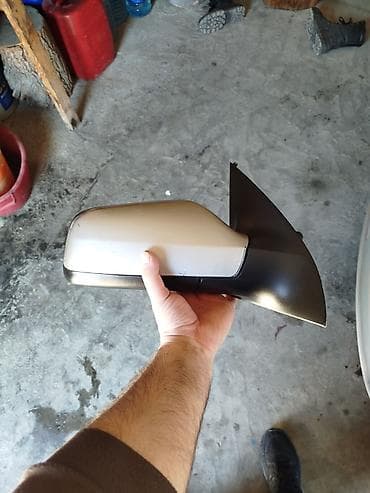 uni z: Sağ, Opel 2000, 2000 il, Almaniya, Ünvandan götürmə — 1