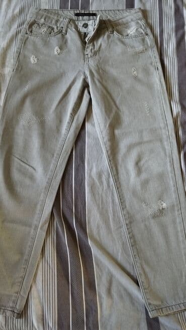 Boz cins shalvar,az geyinilib