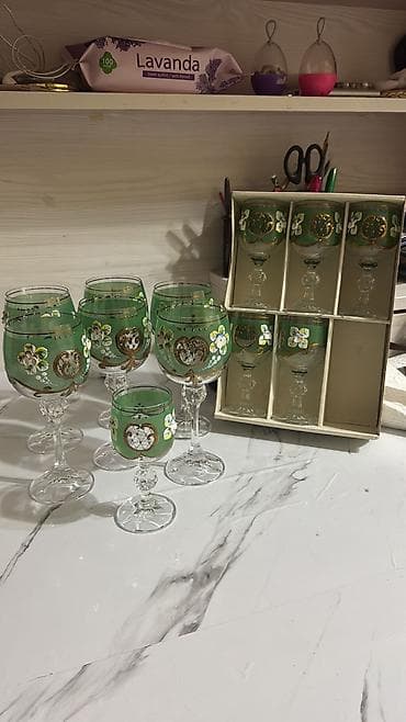 Qədəhlər, rəng - Yaşıl, Şüşə
