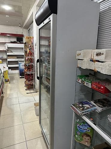 eynək vitrin: Uğur vitrin soyuducusu – model USS 374 DKL - İstehsal: Türkiyə (Uğur — 4