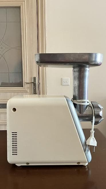 et çeken: Ət çəkən maşın 1000 Vt, İşlənmiş — 3