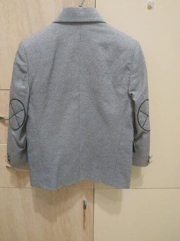 детская новая куртка: Детский пиджаккак новый. 1 раз надевался. На 2-3 летнего ребенка — 2