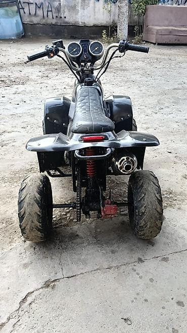 tank pro 3: Qara rəngli mini ATV kvadrosikl - Kompakt off-road dizaynı, qalın — 4