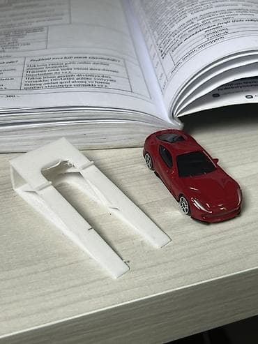 elektron gitara per page 40: Məhsul: Kiçik ölçülü maşın modelləri üçün 3D-print edilmiş miniatür — 2