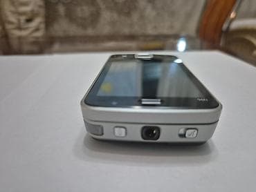 15 pro 2 ci el: Nokia N96, rəng - Qara — 9