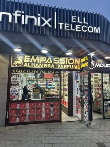 İnformatika: Bakı şəhəri Nəriman Nərimanov metrosunun cıxışı Ağ çiçəyim gul tukanin — 5