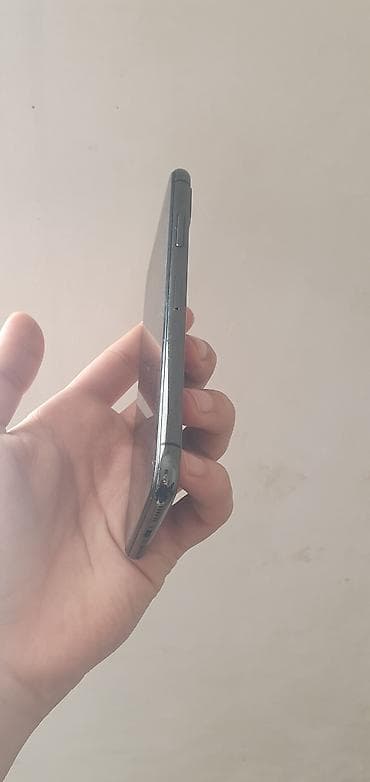 telfon 50 azn: Smartfon – metal çərçivəli, şüşə ön panel. Korpusun sağ tərəfində səs — 1