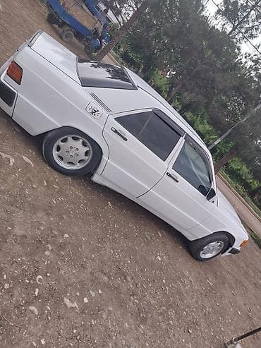 mitsubishi lancer evolution: Mercedes-Benz 190E (W201) – klassik sedan Xüsusiyyətlər: - Korpus: 4 — 3