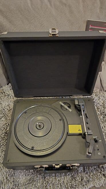 Heykəlciklər: Qrammafonlar Mehduddur!!! Çox gözəl Retro Qramafonlar və göz oxşuyan — 5