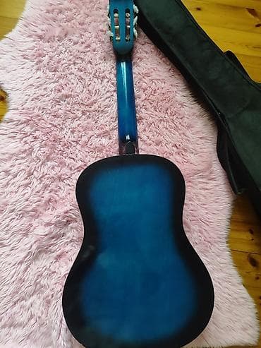 çant: Klassik akustik gitara + çanta - Rəng: mavi–qara gradient (sunburst — 4