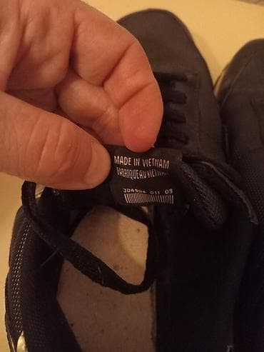 rezin cekmeler: Gencede satilir orginal Nike krasofka Moskvadan alinib - Rəng: qara — 5