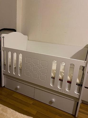 gozel sekiller: Oğlan və qız üçün, Dördbucaq, Beşik, Matras ilə, Yellənmə mexanizmsiz — 2