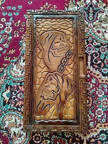 Taxta nərd dəsti - Material: tam ağacdan oyma işi ilə hazırlanmış — 1