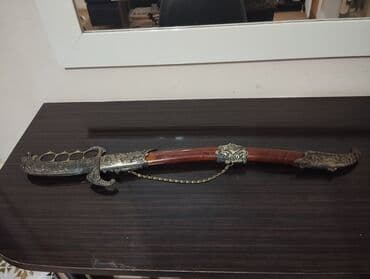 Dekorativ xəncər – qınlı - Əl işinə bənzər ornamental detallar: metal